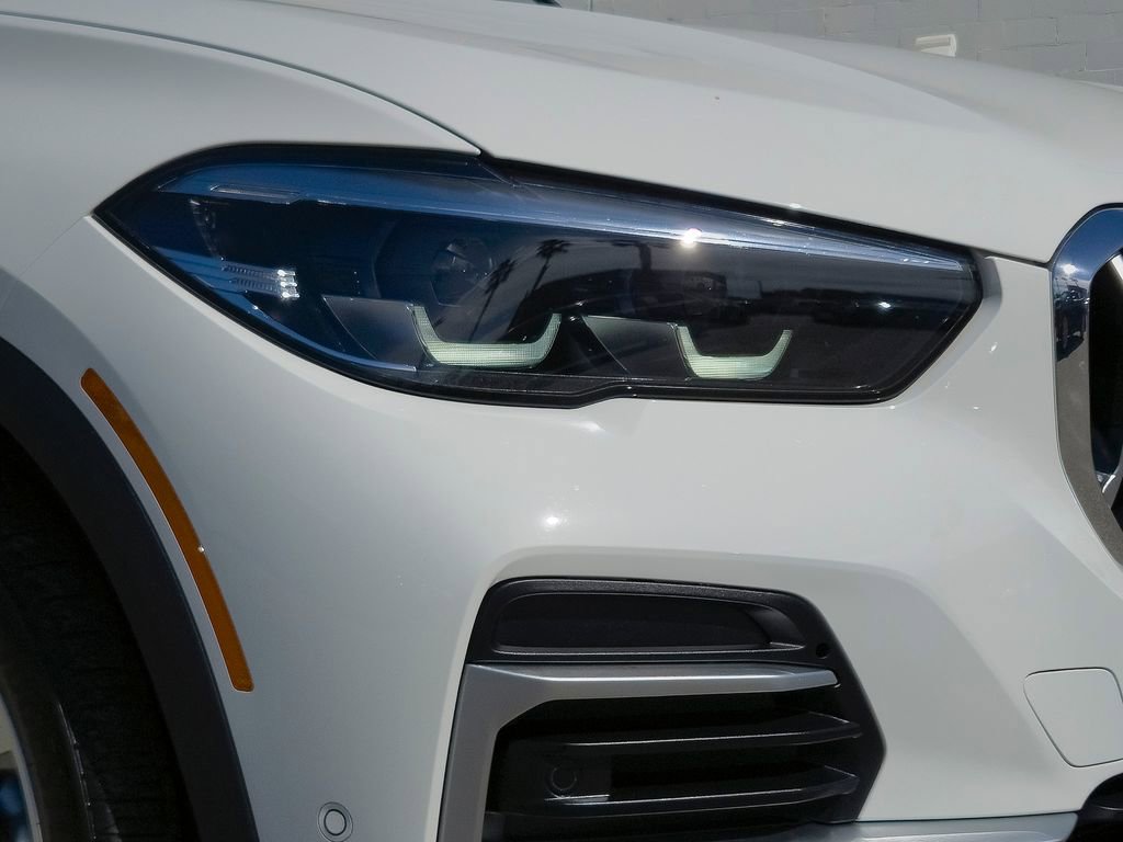 Used 2023 BMW X5 xDrive40i w/ Climate Comfort Package image 6