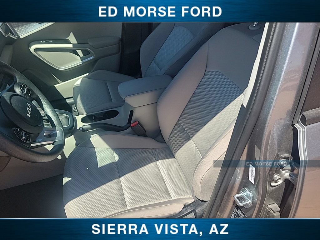 Certified 2025 Kia Soul LX FWD image 17