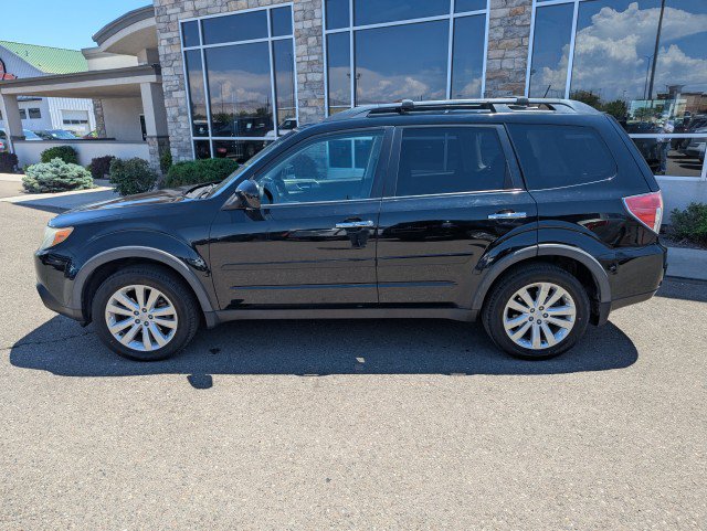 Used 2012 Subaru Forester 2.5X Premium w/ All-Weather Pkg AWD/4WD image 2