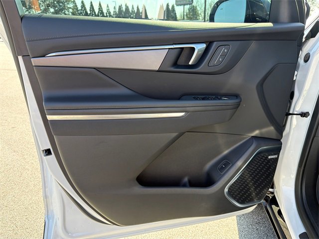 Used 2025 Buick Enclave Sport Touring image 10