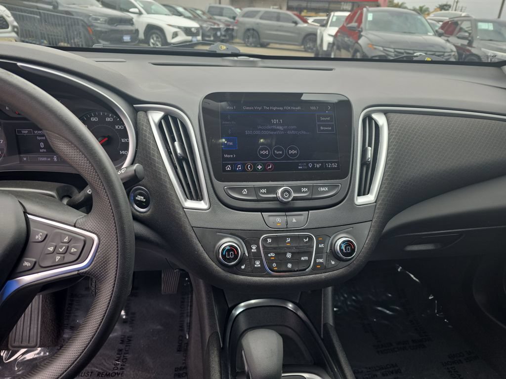 Used 2023 Chevrolet Malibu LT FWD image 16