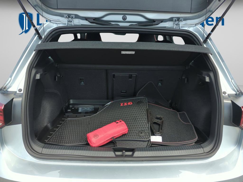New 2026 Volkswagen GTI SE FWD image 17