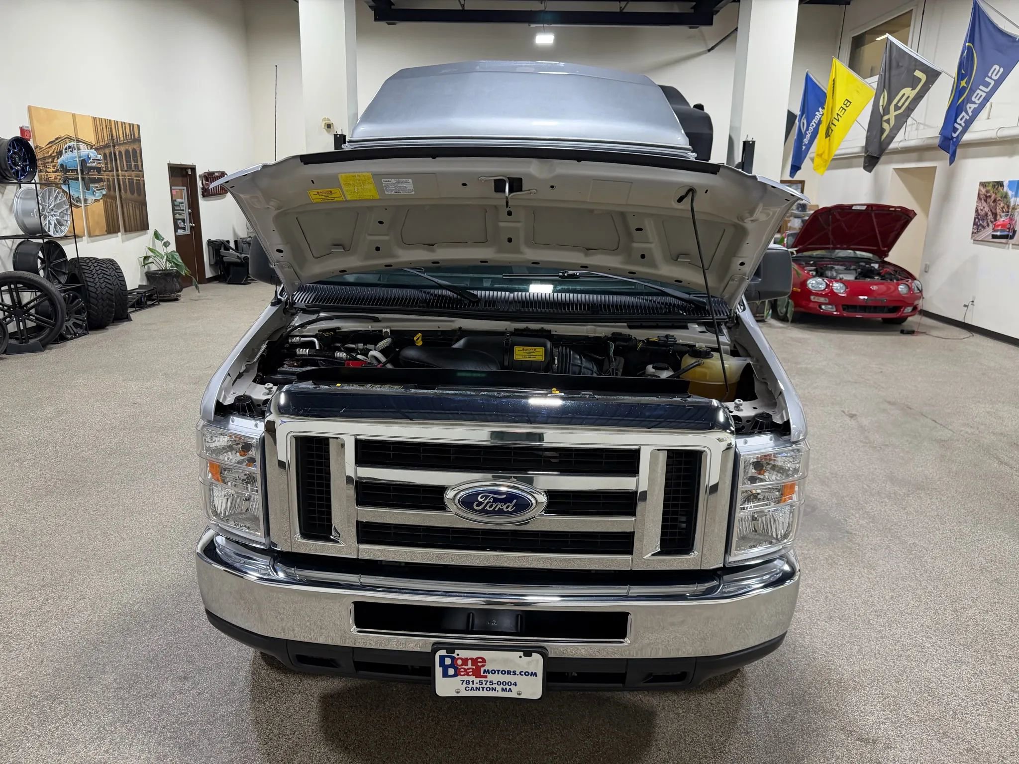 Used 2014 Ford E-250 and Econoline 250 Extended w/ Power Group image 55