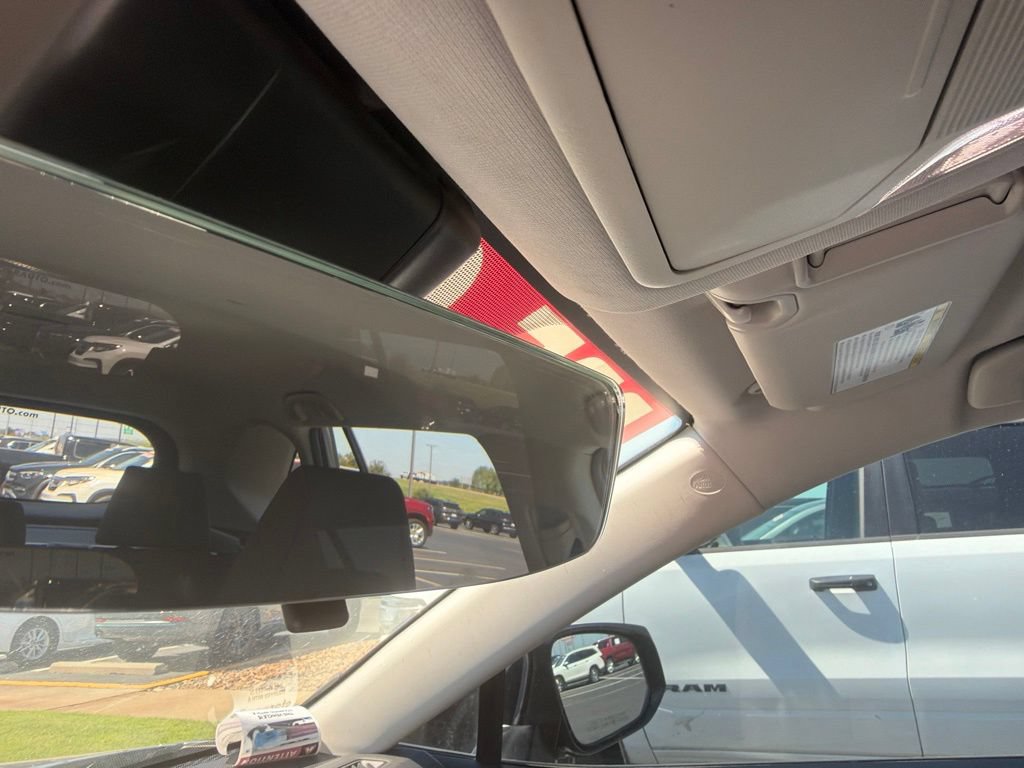 Used 2024 Toyota RAV4 XLE AWD/4WD image 19