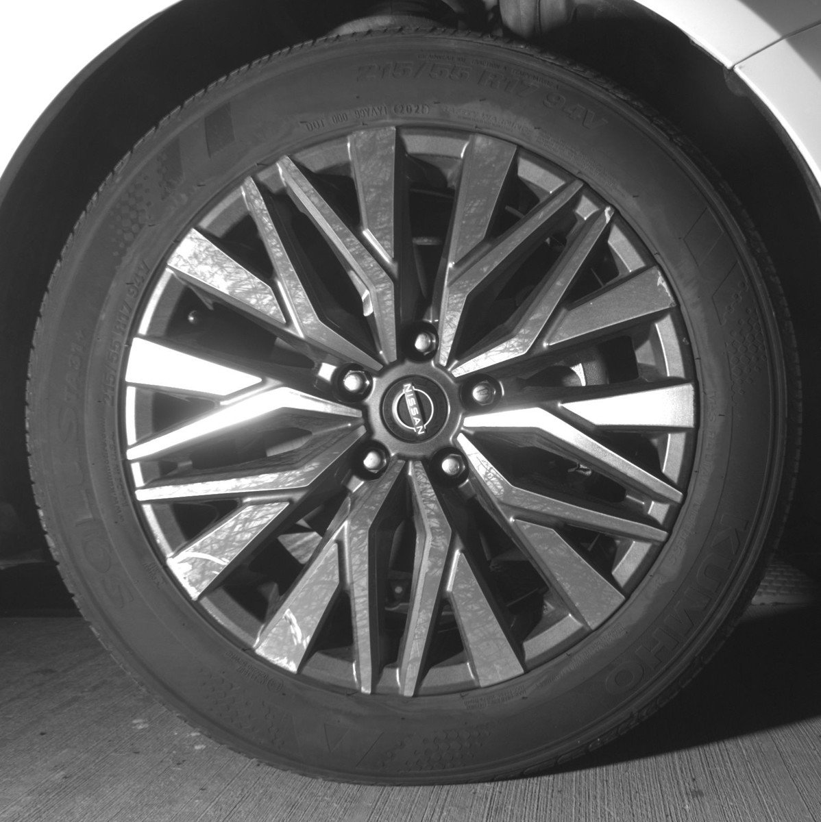 Used 2025 Nissan Altima 2.5 SV image 13