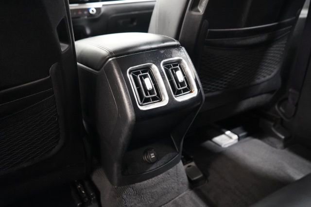 Used 2024 Kia Sorento S image 32