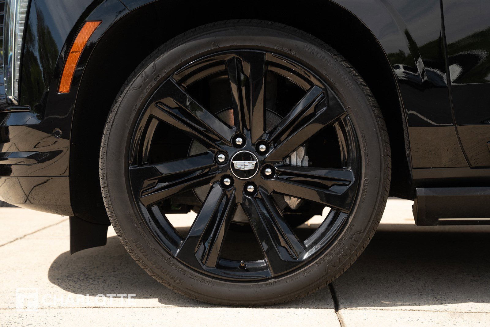 Used 2025 Cadillac Escalade Sport Platinum w/ LPO, Floor Liner Package AWD/4WD image 9