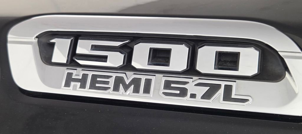 Used 2019 RAM 1500 Limited AWD/4WD image 9