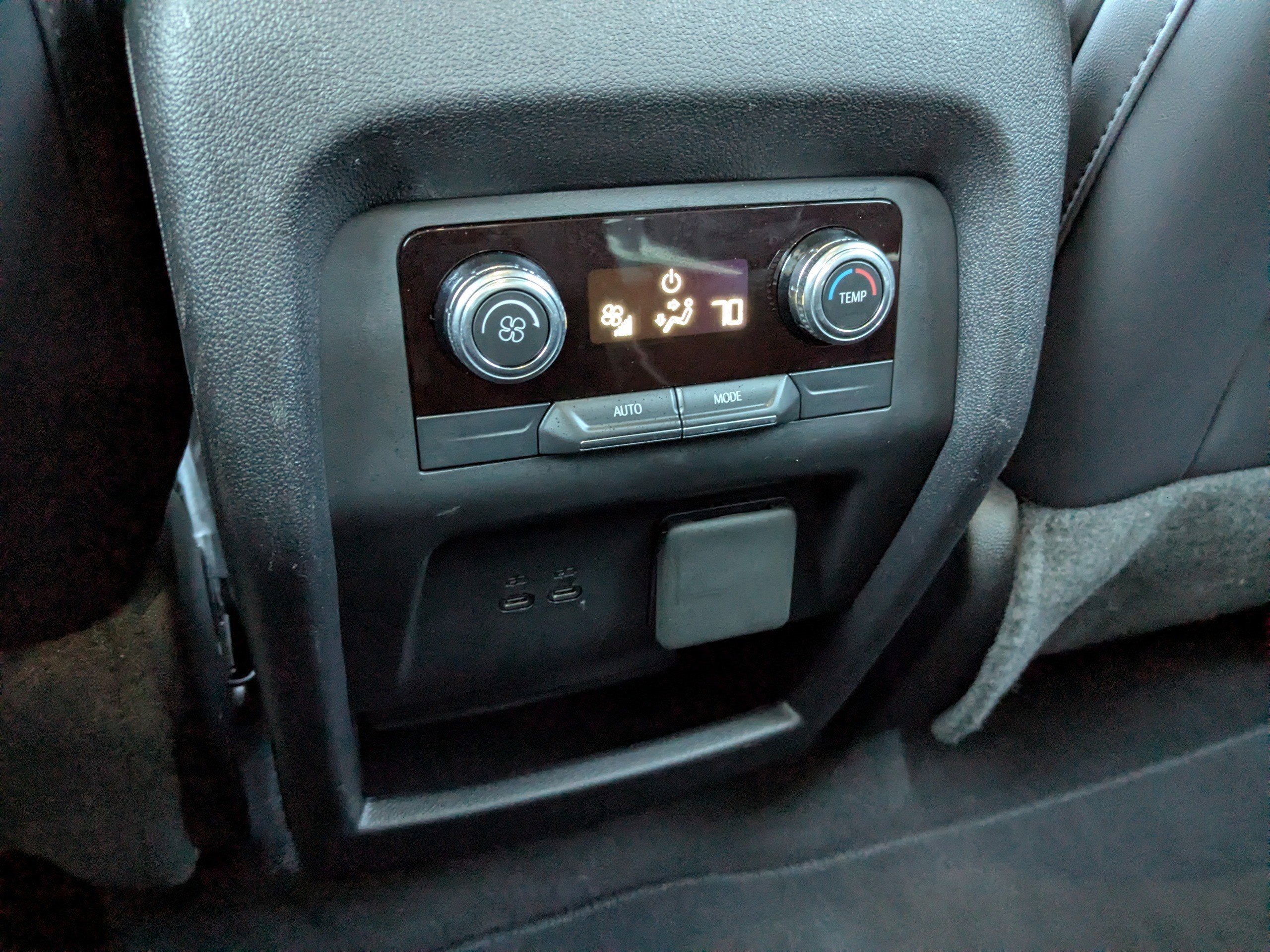 Used 2024 GMC Acadia Elevation image 16