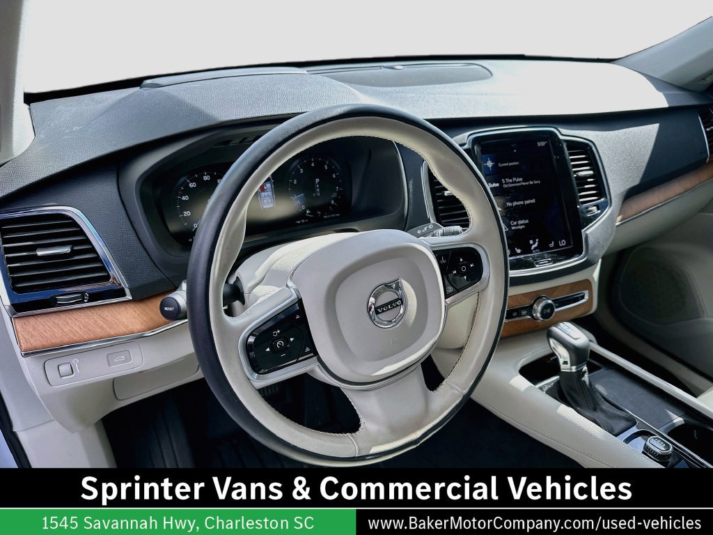 Used 2022 Volvo XC90 T6 Momentum w/ Advanced Package AWD/4WD image 3