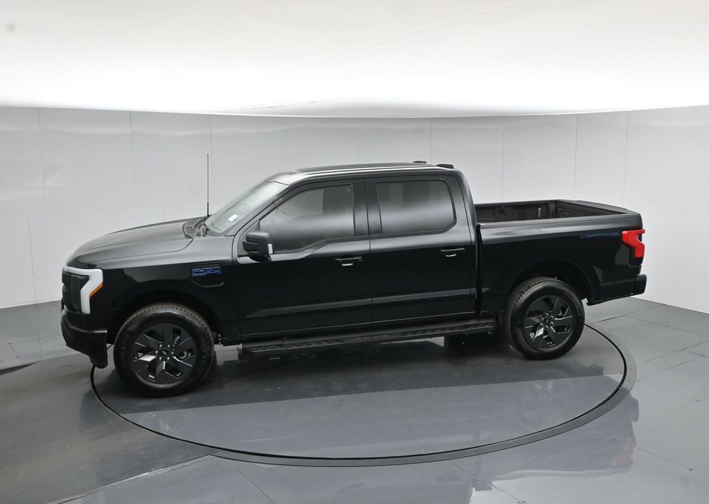 New 2025 Ford F150 Lightning Flash AWD/4WD image 44