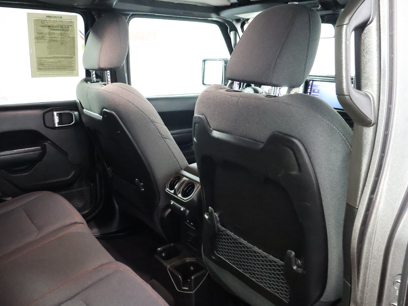 Used 2025 Jeep Wrangler Unlimited Rubicon AWD/4WD image 40