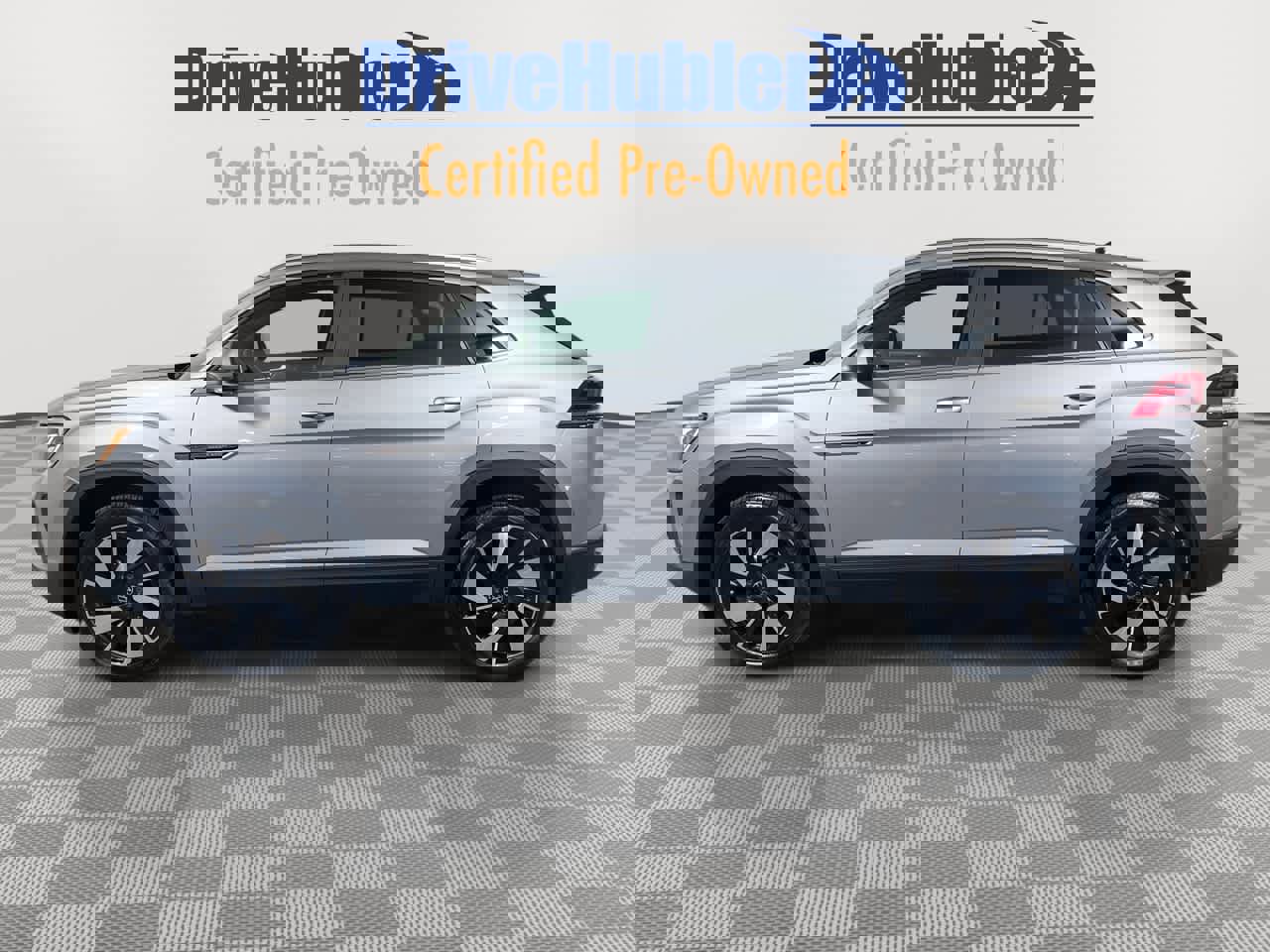 Used 2024 Volkswagen Atlas Cross Sport SE image 5