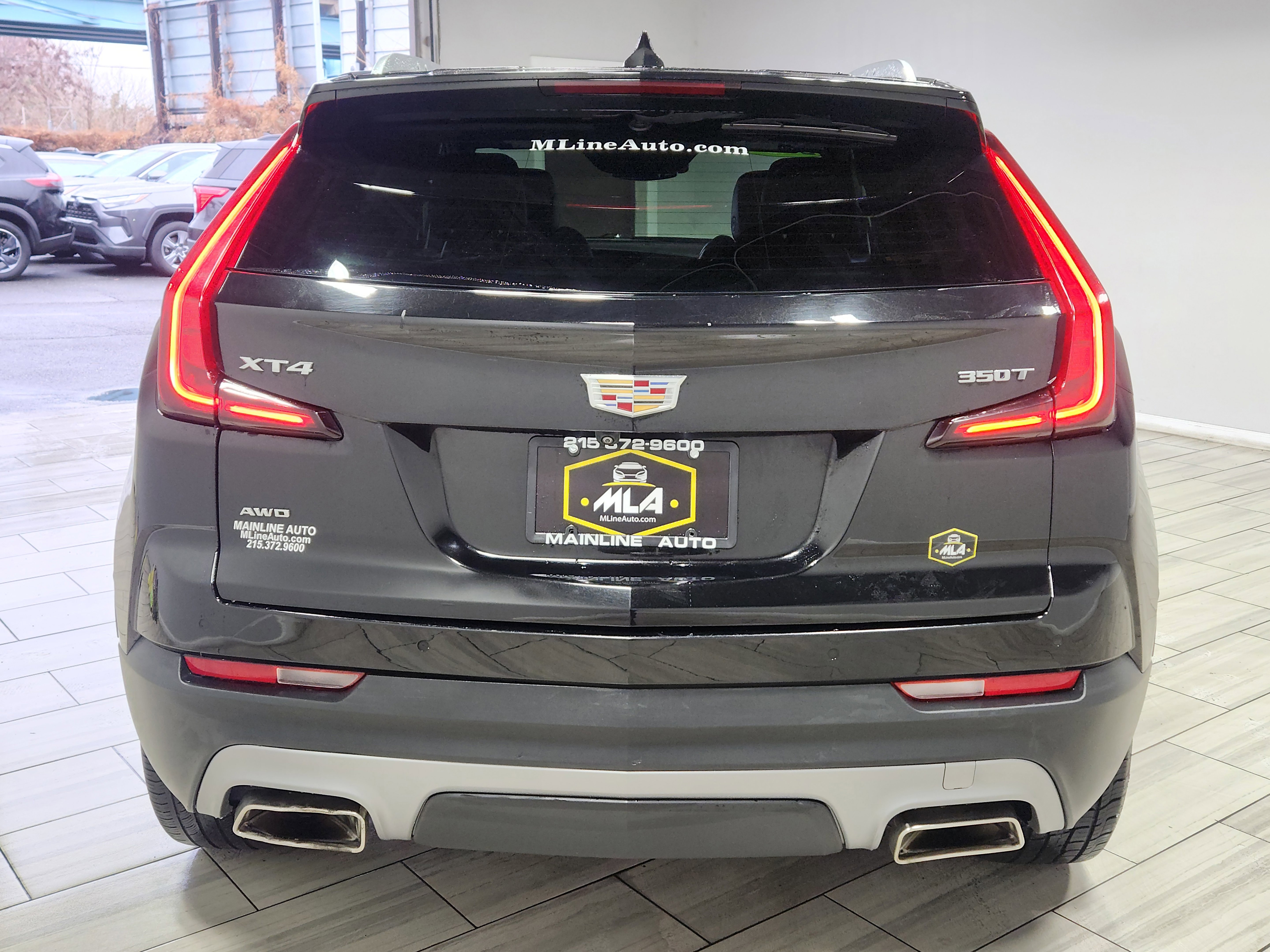 Used 2023 Cadillac XT4 Premium Luxury AWD/4WD image 4