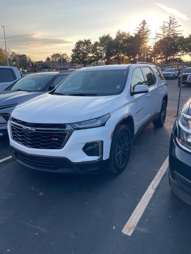 Used 2023 Chevrolet Traverse RS w/ LPO, Floor Liner Package