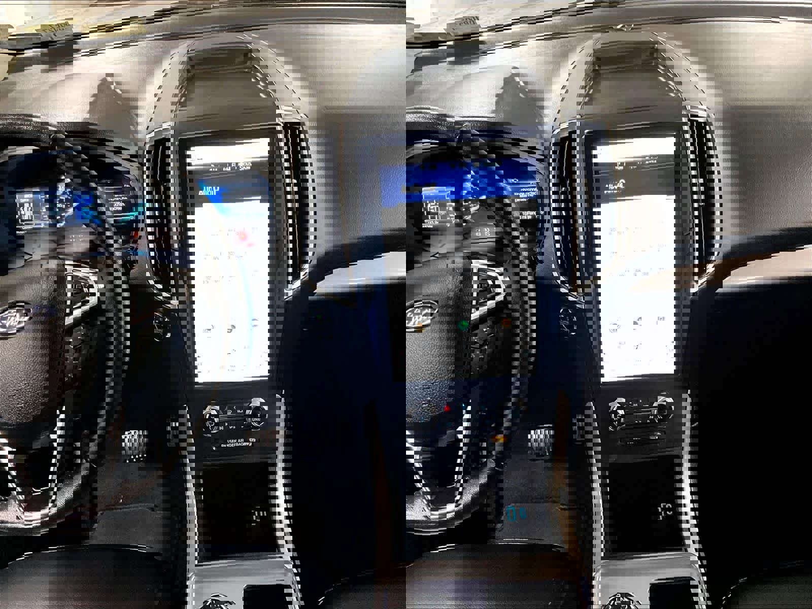 Used 2024 Ford Edge SEL image 36