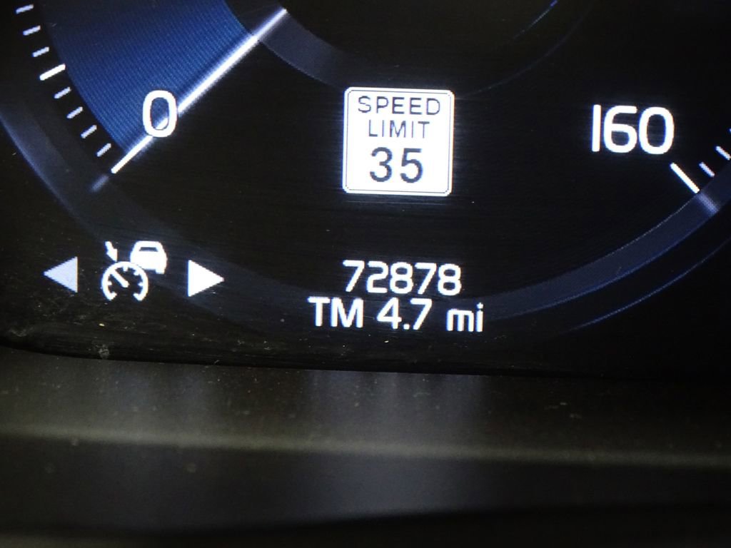 Used 2016 Volvo XC90 T6 Momentum w/ Protection Package Plus image 43