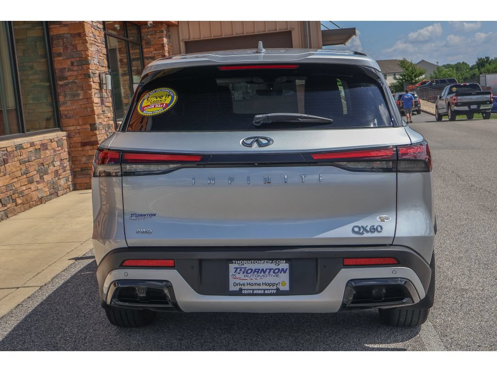 Used 2023 INFINITI QX60 Pure AWD/4WD image 4