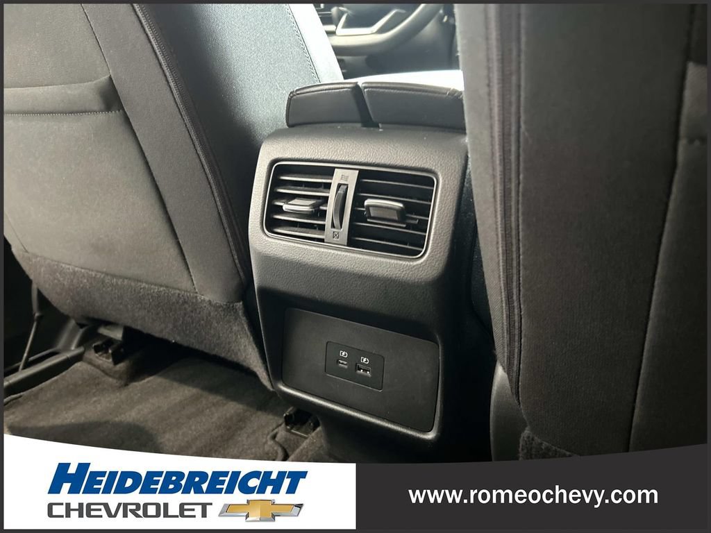 Used 2021 Nissan Rogue SV AWD/4WD image 17