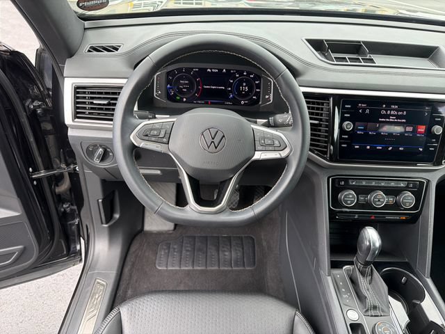 Used 2023 Volkswagen Atlas Cross Sport SE w/ Black Wheel Package AWD/4WD image 13