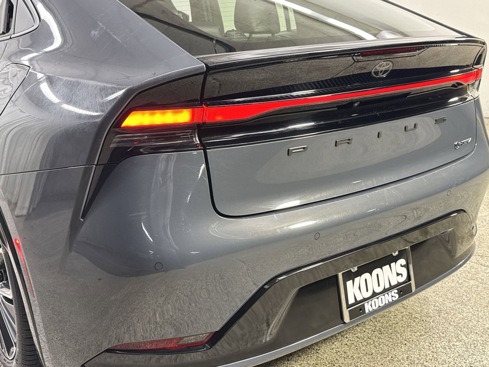 Used 2024 Toyota Prius XLE image 30