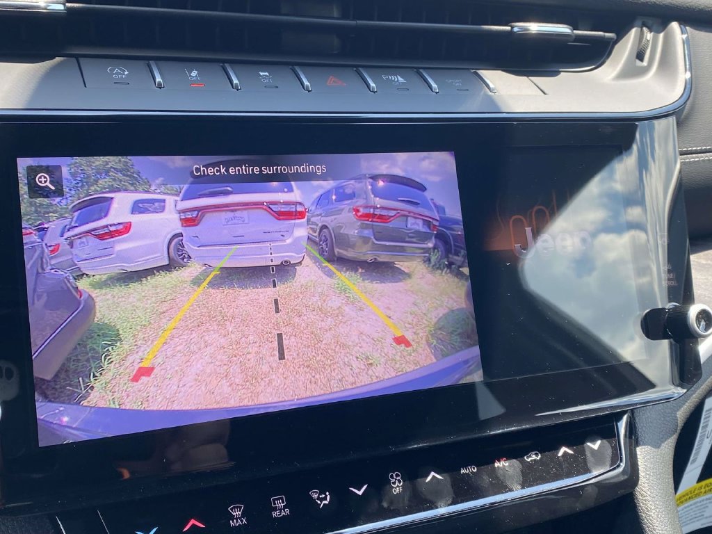 New 2026 Jeep Grand Cherokee Altitude RWD image 25
