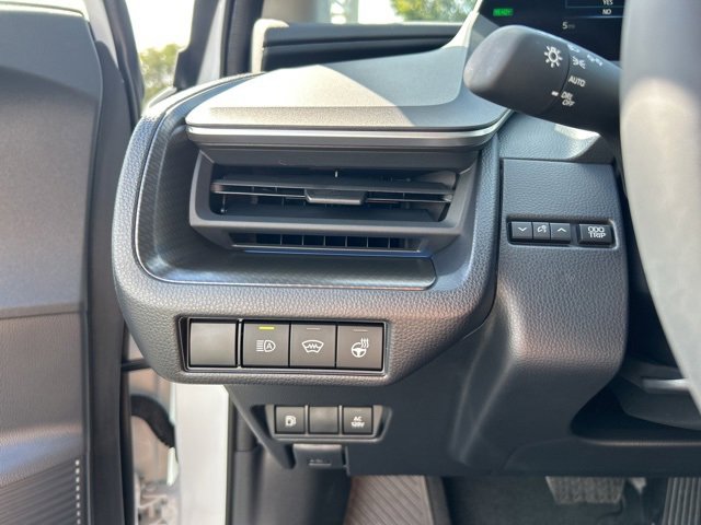 New 2026 Toyota Prius Plug-In Hybrid image 25