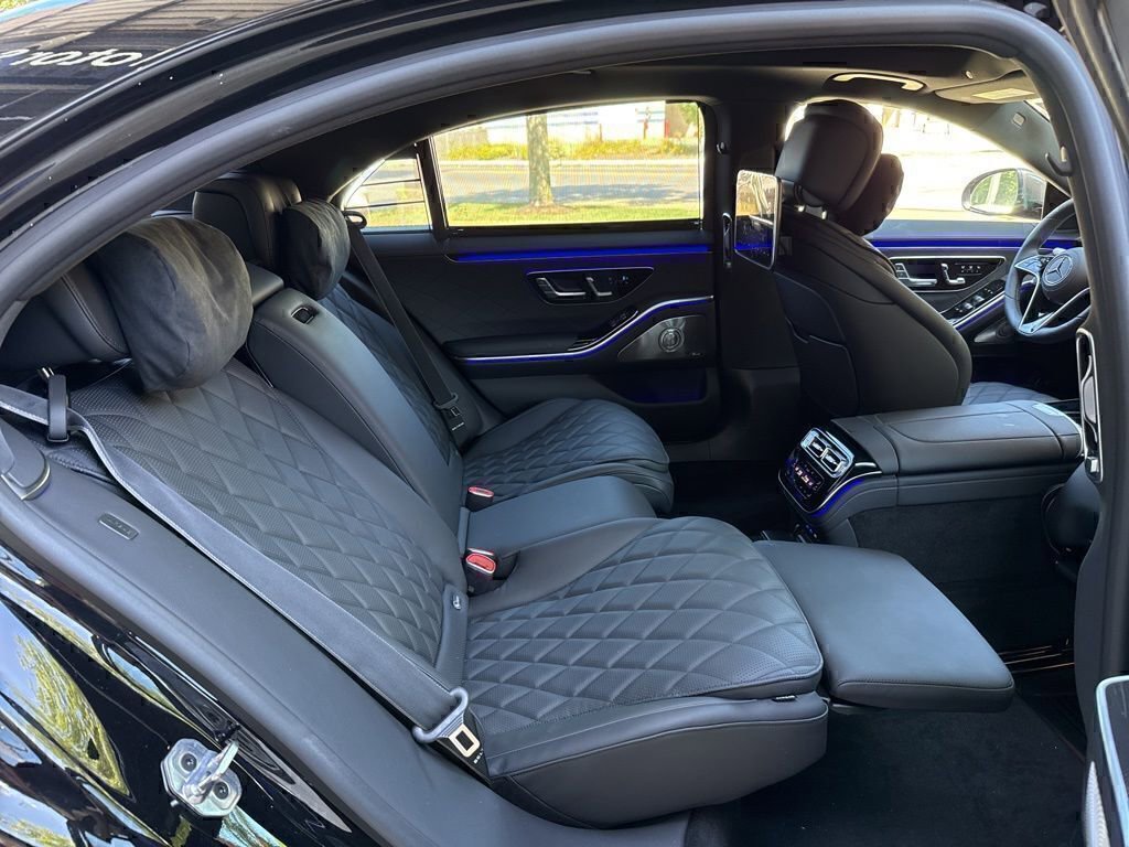 New 2025 Mercedes-Benz S 580 4MATIC Sedan image 34