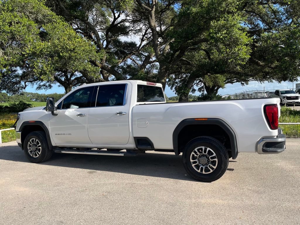 Used 2022 GMC Sierra 3500 SLT RWD image 7