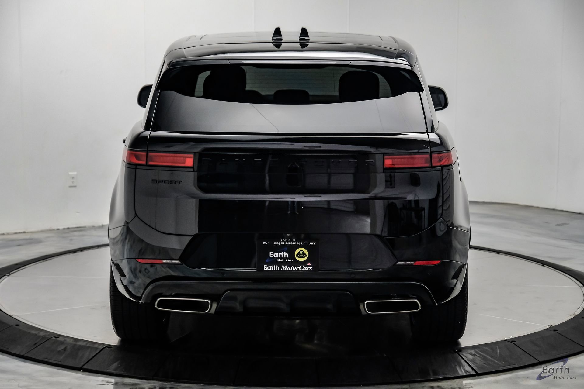 Used 2024 Land Rover Range Rover Sport Dynamic SE AWD/4WD image 12