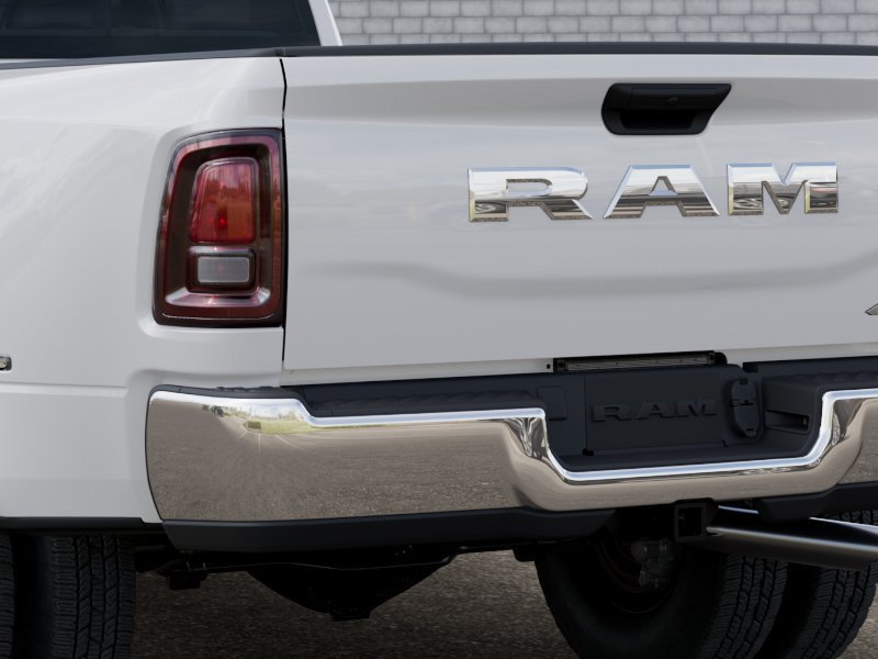 Used 2026 RAM 3500 Tradesman AWD/4WD image 13