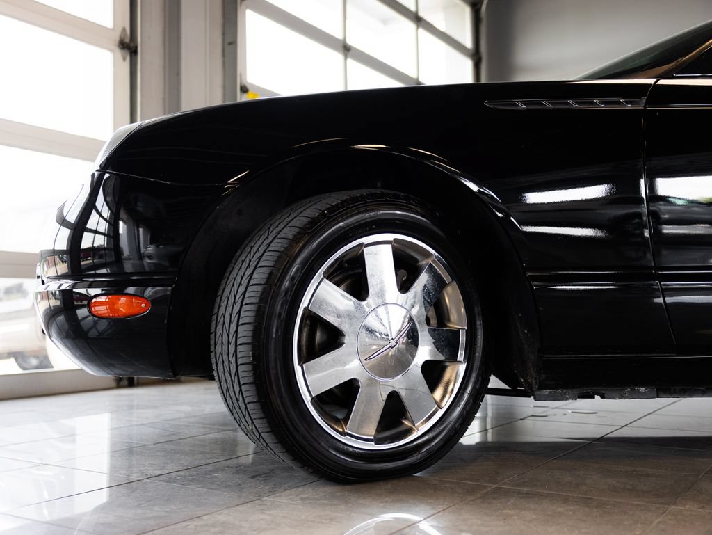 Used 2002 Ford Thunderbird RWD image 6