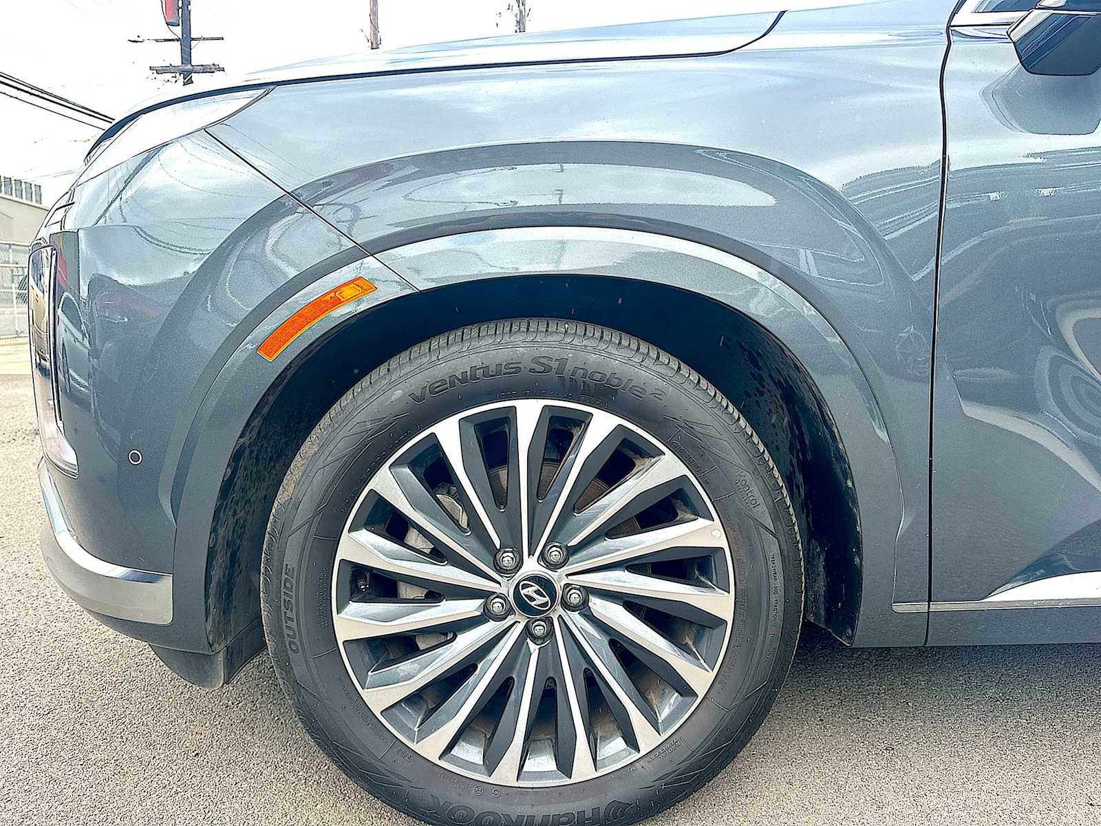 Used 2025 Hyundai Palisade Calligraphy image 10