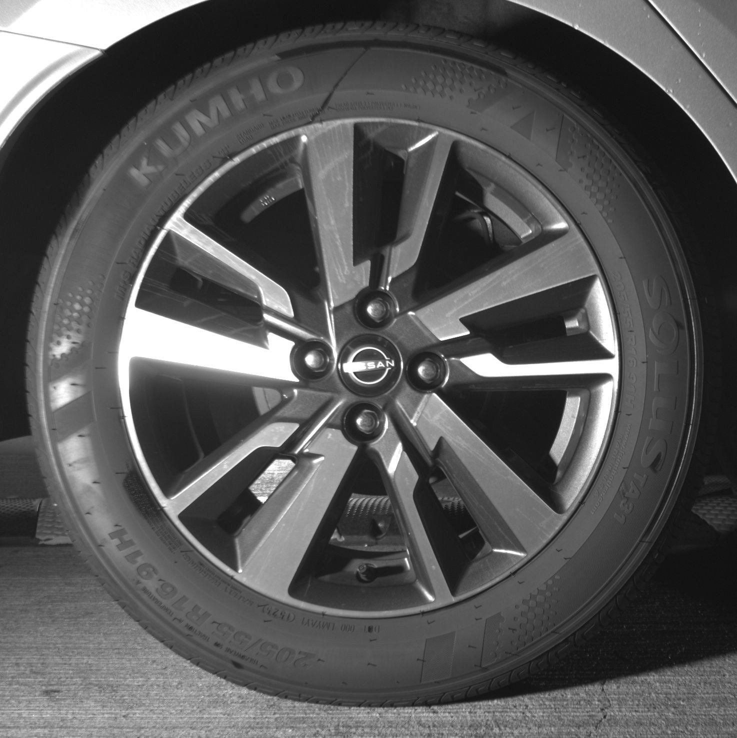 Used 2025 Nissan Versa SV image 15