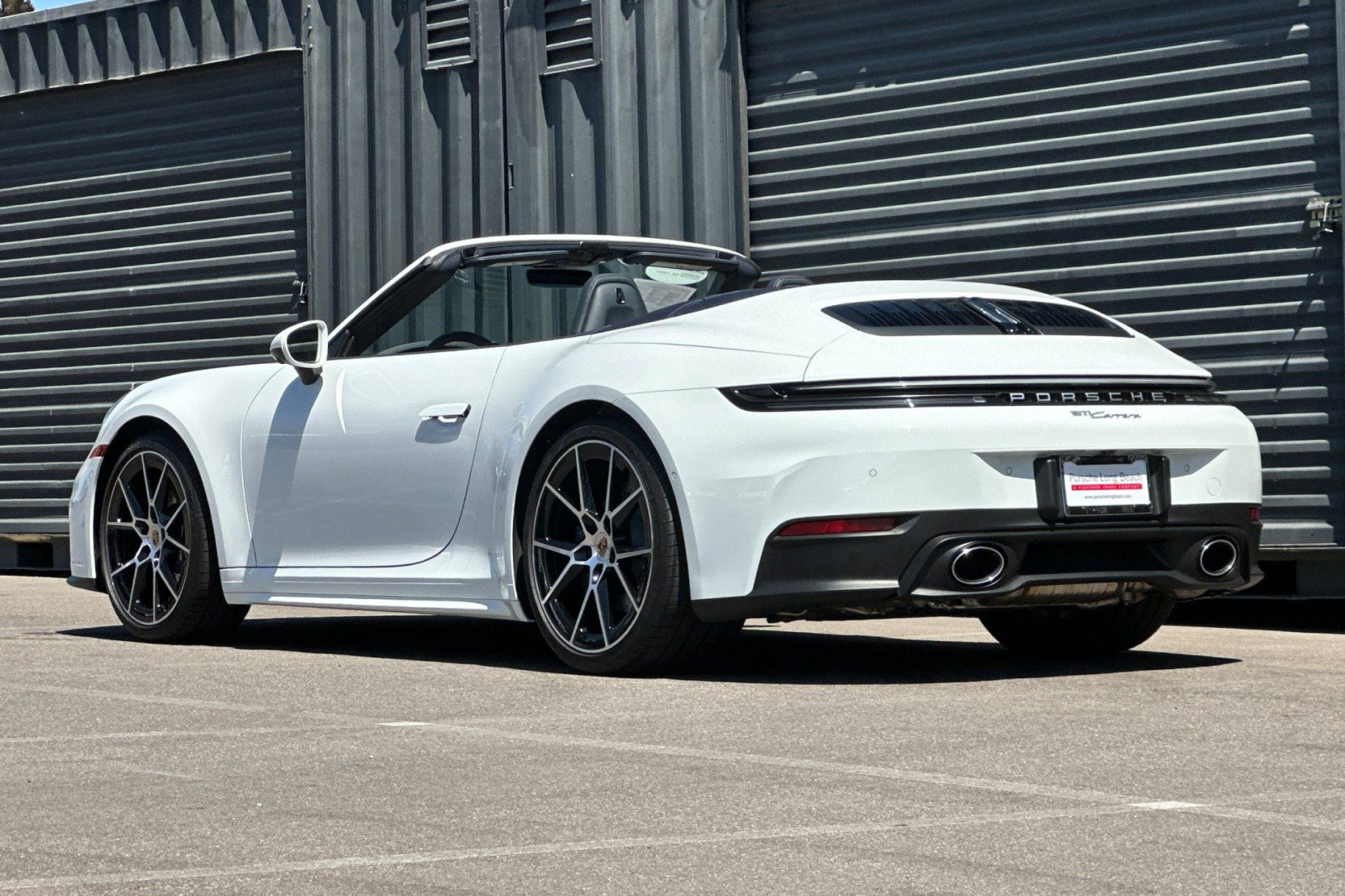 Certified 2025 Porsche 911 Carrera RWD image 3