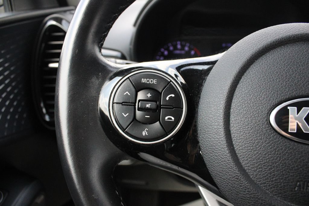 Used 2020 Kia Soul EX FWD image 12