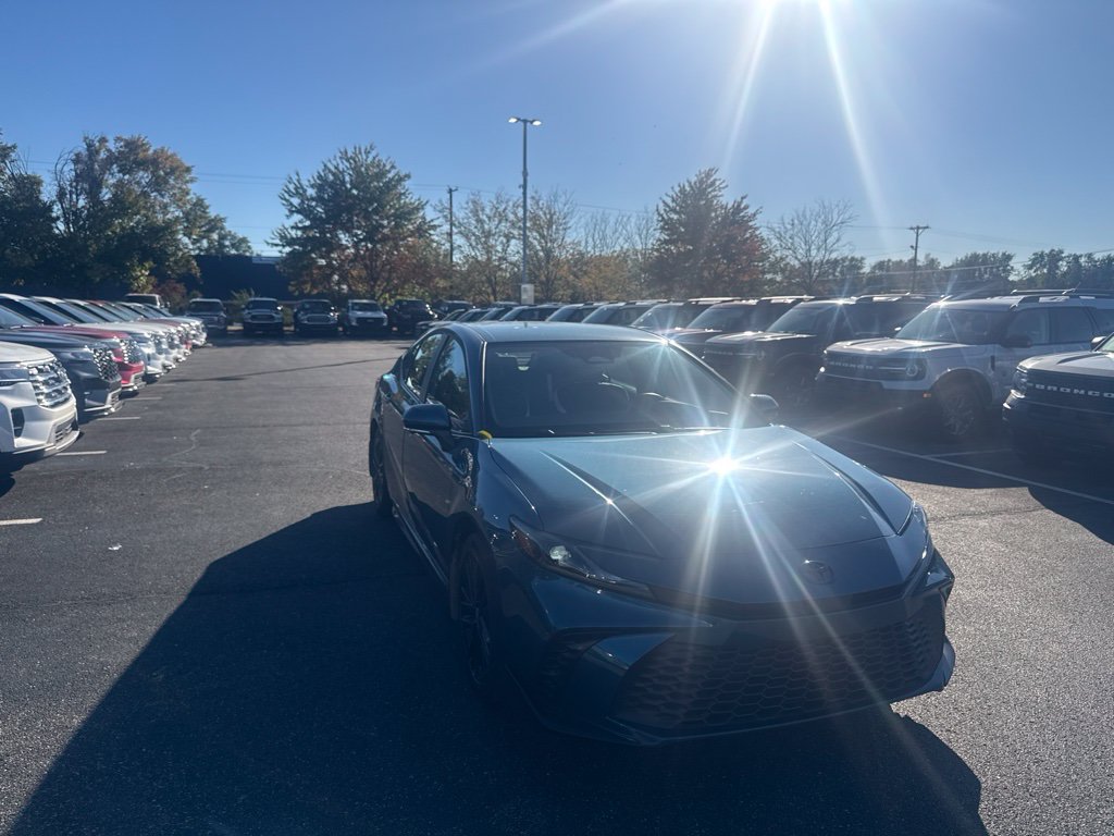 Used 2026 Toyota Camry SE w/ Convenience Package AWD/4WD image 2