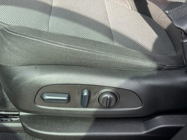 Used 2023 Chevrolet Traverse LT image 19