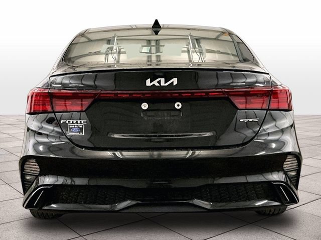 Used 2022 Kia Forte GT-Line w/ GT-Line Technology Package FWD image 4