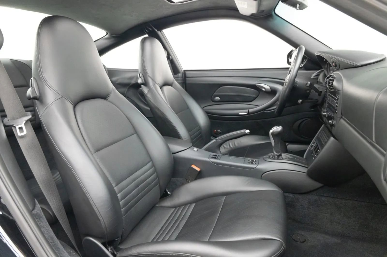 Used 2001 Porsche 911 Carrera 4 AWD/4WD image 4