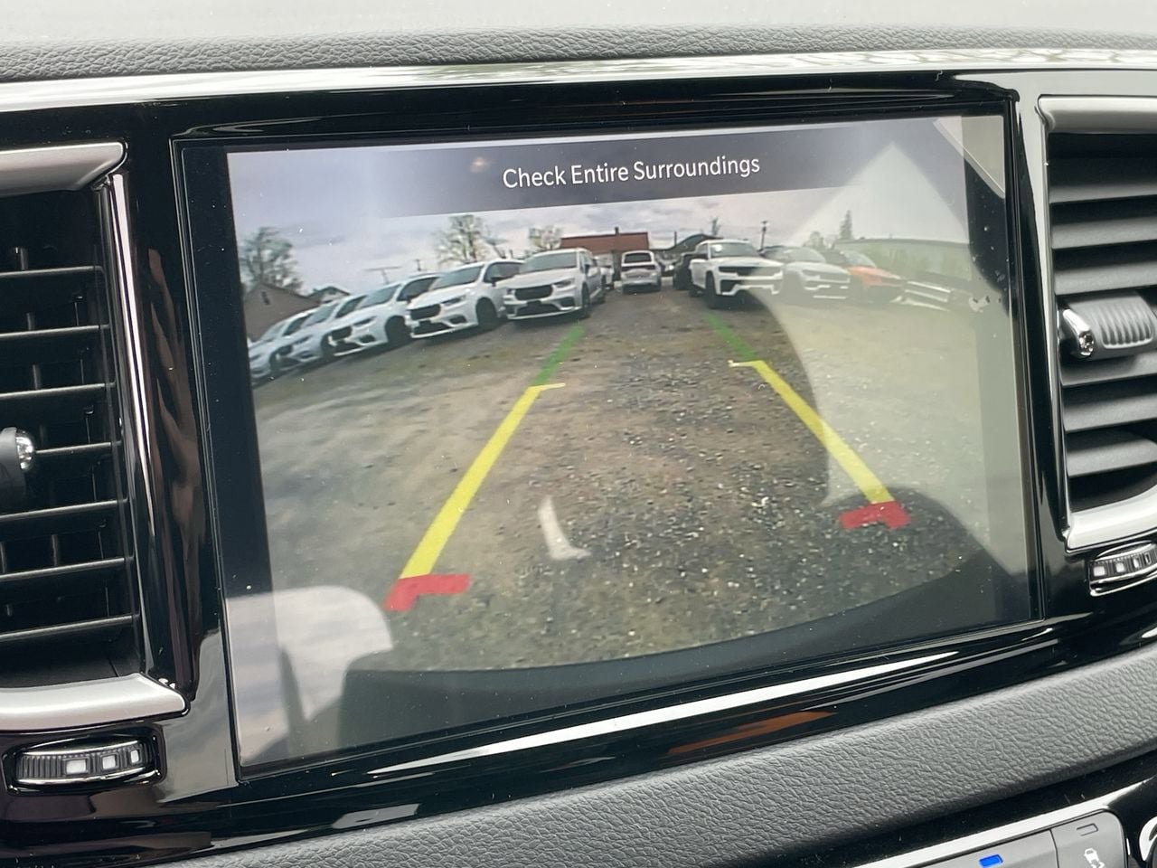 New 2026 Chrysler Voyager LX FWD image 17