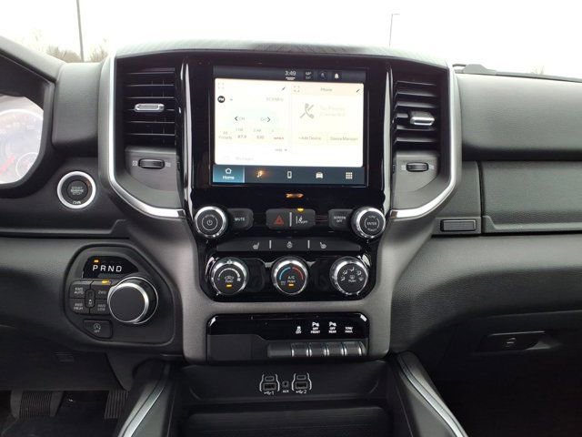 New 2026 RAM 1500 4x4 Crew Cab image 7