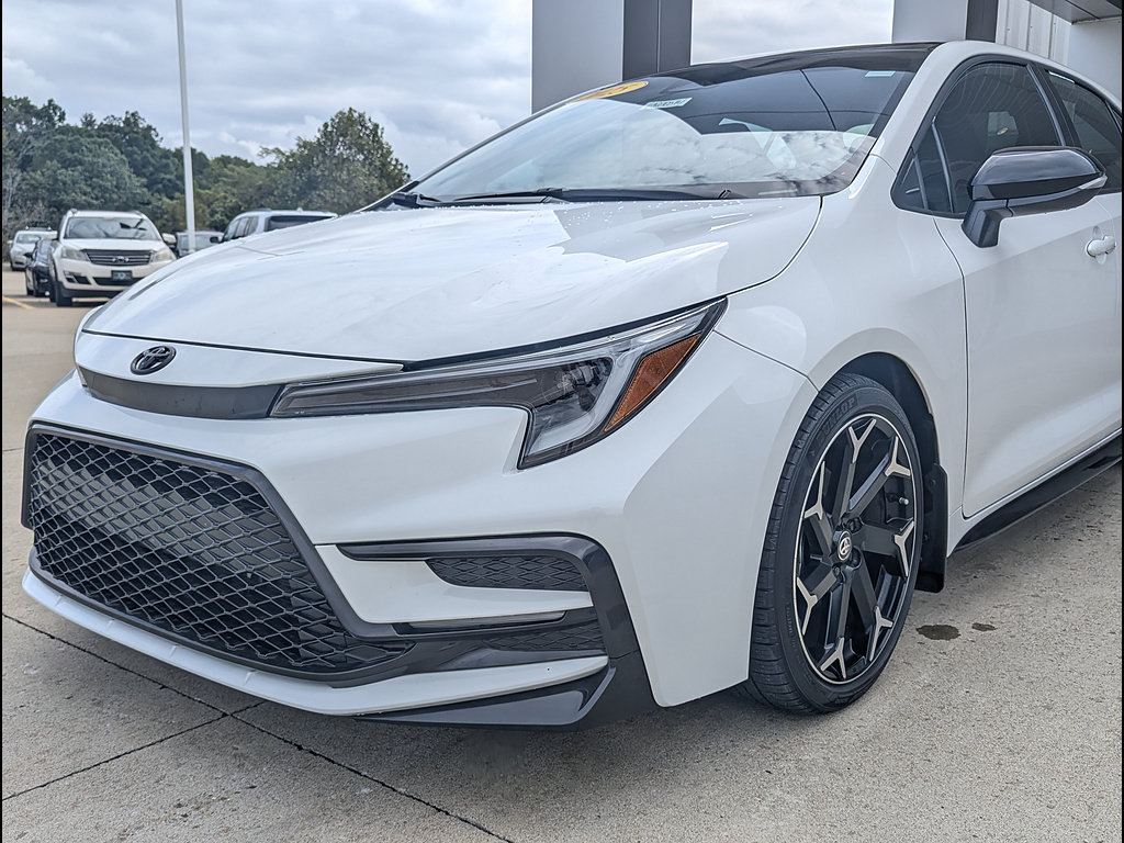 Used 2025 Toyota Corolla FX w/ Convenience Package FWD image 11