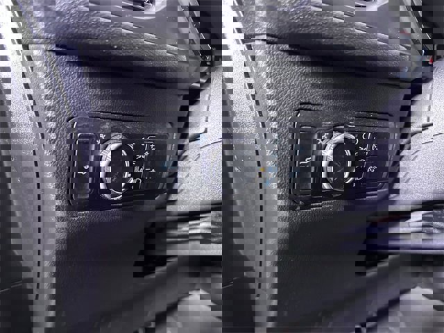 Used 2024 Ford Escape ST-Line image 18