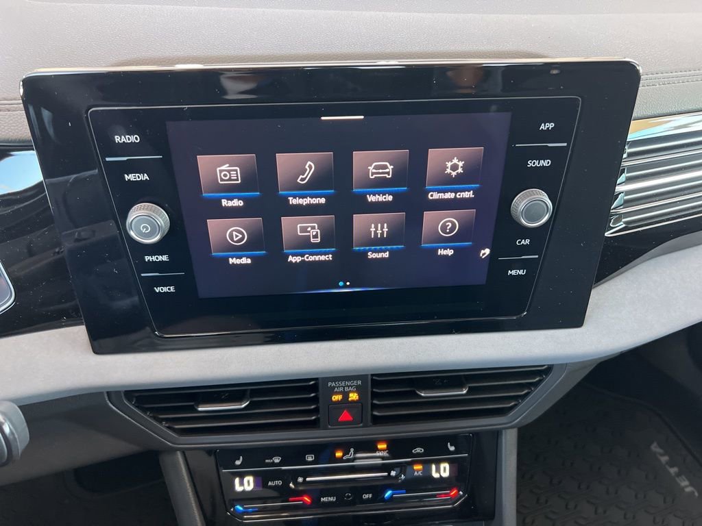 New 2025 Volkswagen Jetta SE image 21