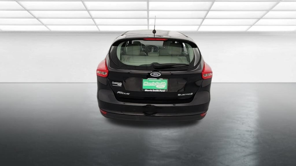 Used 2017 Ford Focus Electric Hatchback FWD image 7