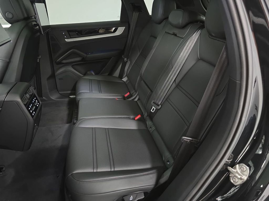 New 2026 Porsche Cayenne S AWD/4WD image 26