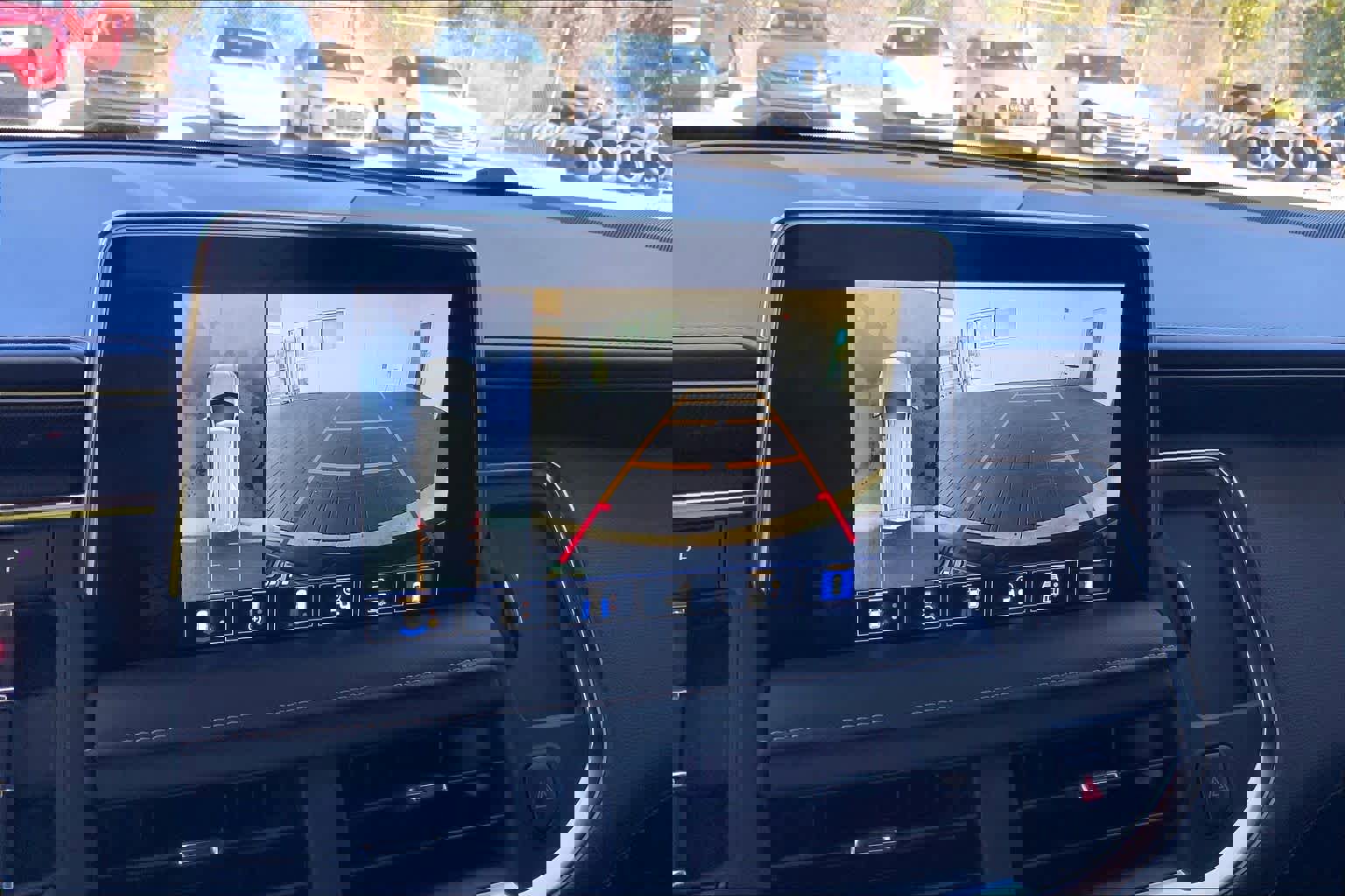 Used 2024 GMC Yukon AT4 w/ AT4 Premium Package image 29