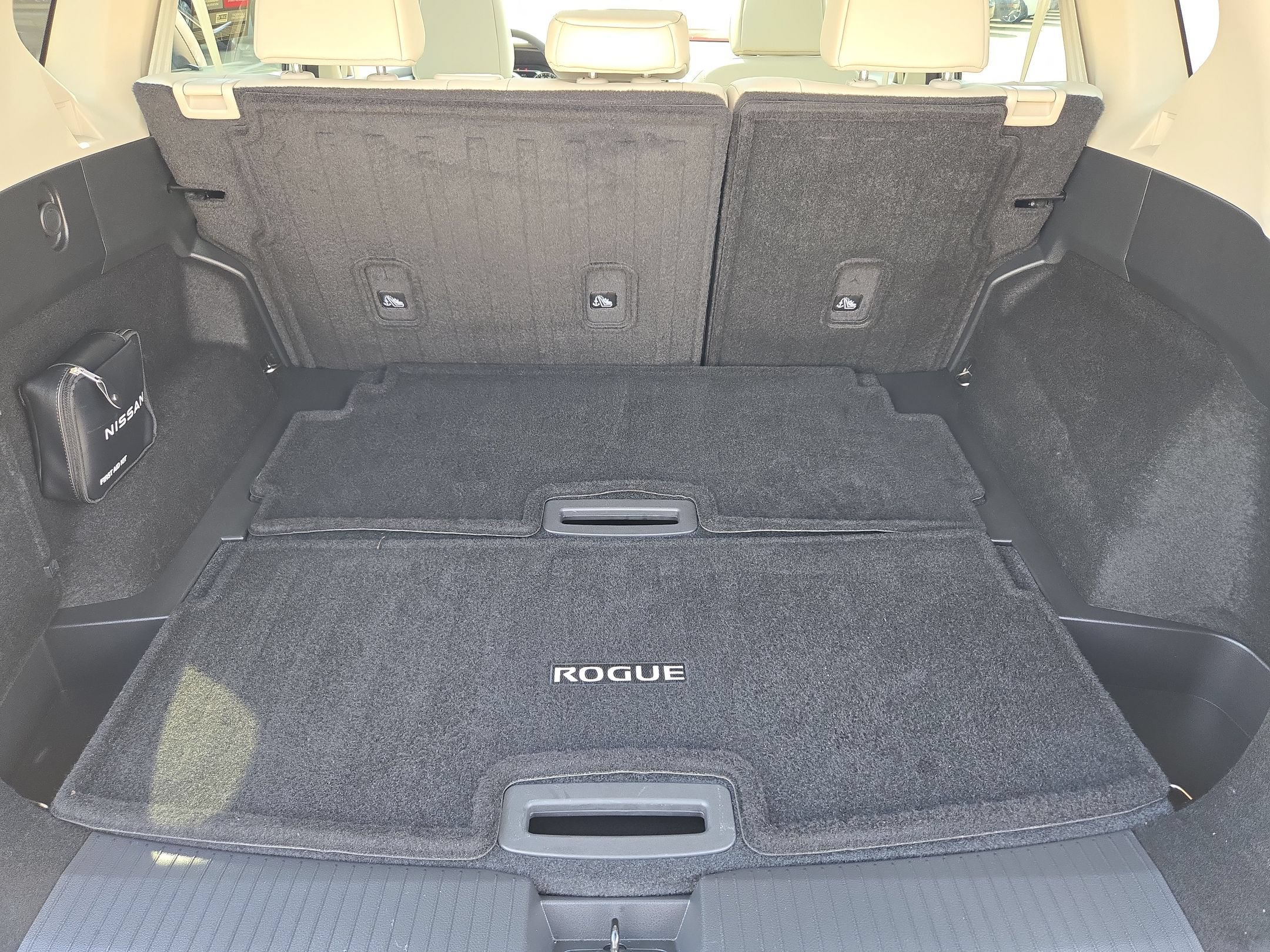 Used 2023 Nissan Rogue SL w/ SL Premium Package FWD image 27