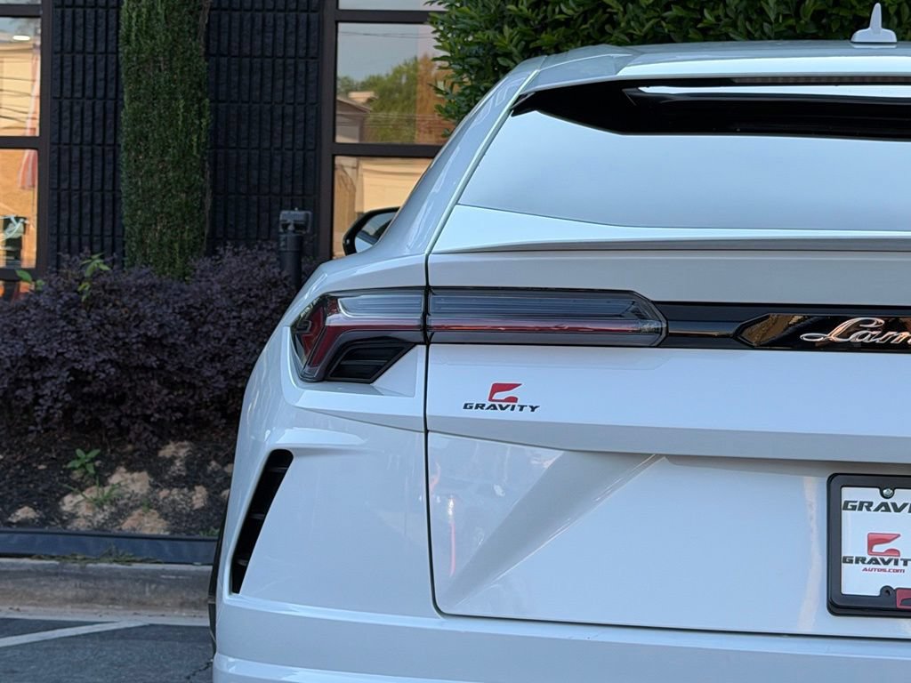 Used 2021 Lamborghini Urus AWD/4WD image 15